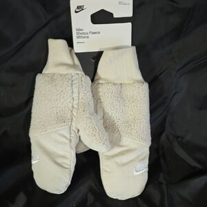 Nike Kids Sherpa Fleece Mittens - Cream